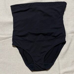 Maidenform size medium Shapewear.